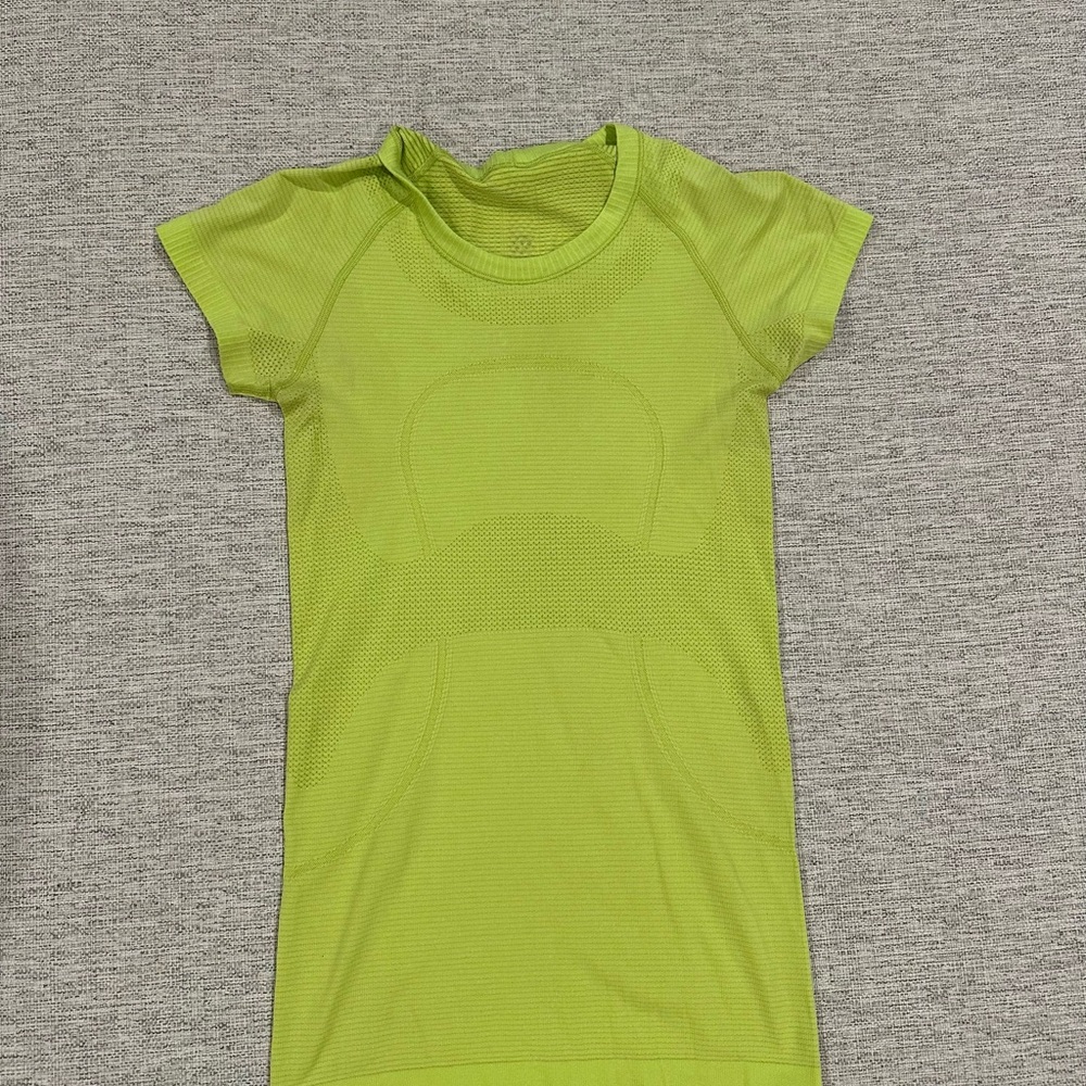 lululemon swiftly tech short sleeve top